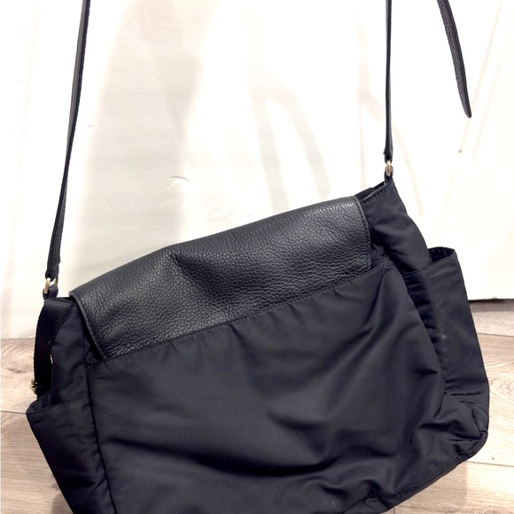 TORY BURCH Thea Black Nylon Pebble Leather Bag - Picture 11 of 13